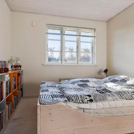 5651-svaneke-svanebakken-10 Holiday home *